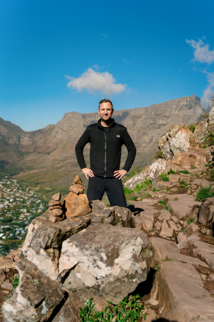 Joey op Lion's Head in Kaapstad tijdens een zonnige dag in Zuid-Afrika.